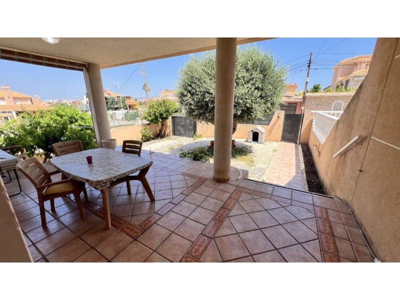 3 soveværelse Villa til salg i Aguas Nuevas med swimmingpool - € 425.000 (Ref: 10000156)