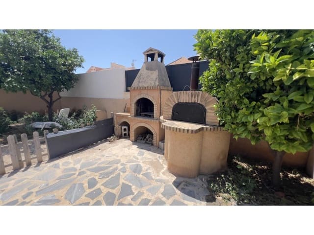 3 soveværelse Villa til salg i Aguas Nuevas, Torrevieja med swimmingpool - € 425.000 (Ref: 10000156)