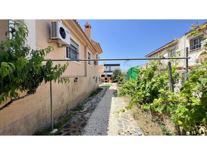 3 soveværelse Villa til salg i Aguas Nuevas med swimmingpool - € 425.000 (Ref: 10000156)