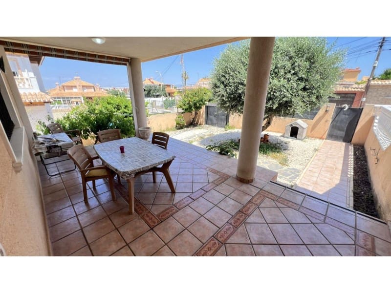 3 soveværelse Villa til salg i Aguas Nuevas med swimmingpool - € 425.000 (Ref: 10000156)