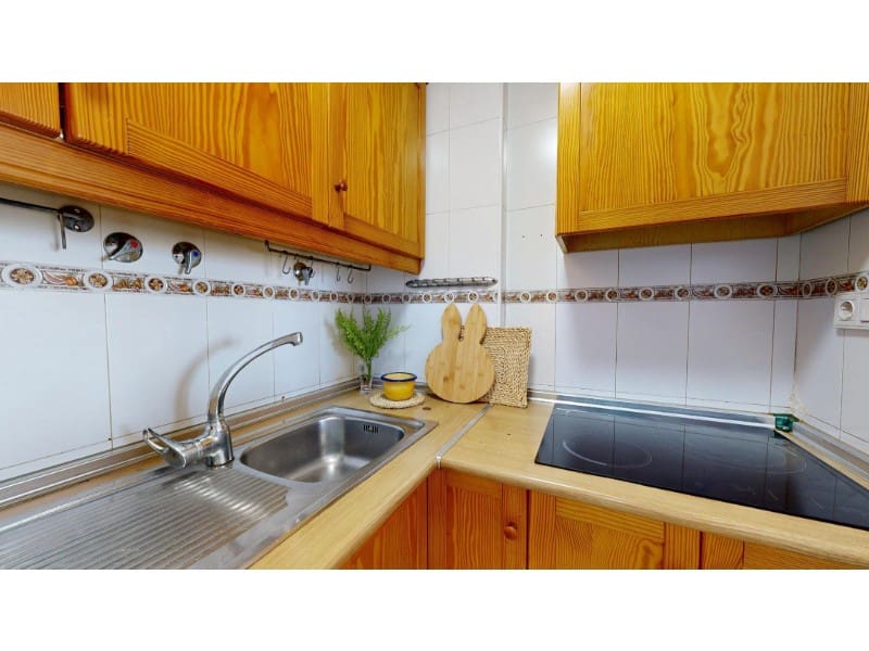 1 slaapkamer Appartement te koop in Torrevieja met zwembad - € 113.900 (Ref: 10000157)