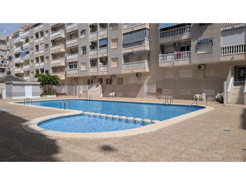 1 slaapkamer Appartement te koop in Torrevieja met zwembad - € 113.900 (Ref: 10000157)