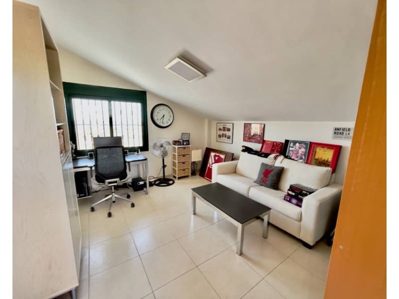 4 sypialnia Willa na sprzedaż w Ciudad Quesada - 470 000 € (Ref: 10000159)