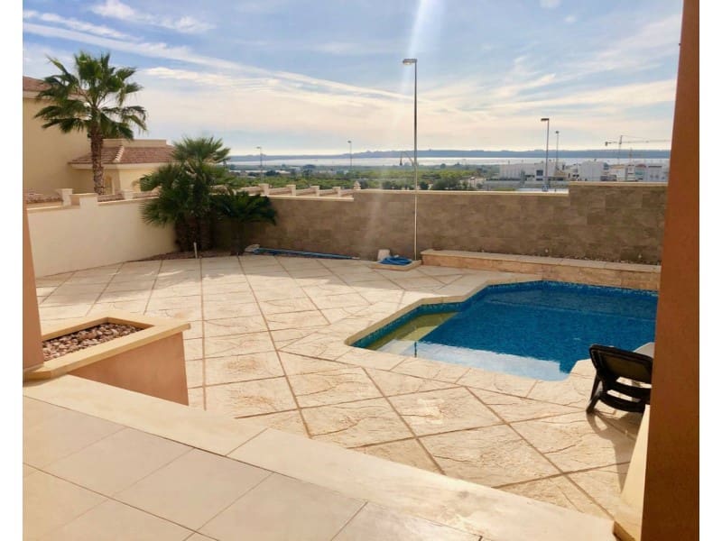 4 sypialnia Willa na sprzedaż w Ciudad Quesada - 470 000 € (Ref: 10000159)