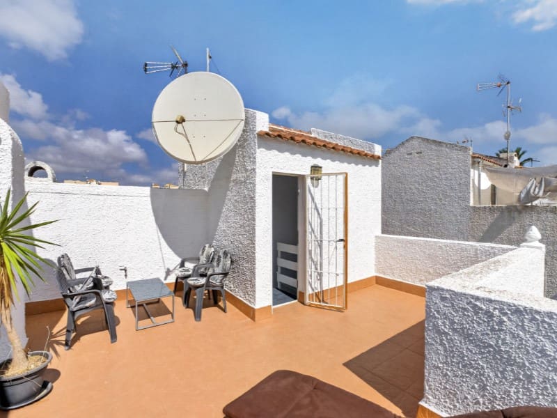 Casa de 3 habitaciones en Torrevieja en venta - 164.000 € (Ref: 10003815)