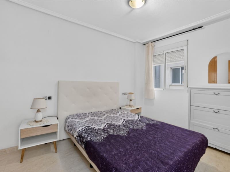 2 makuuhuone Huoneisto myytävänä paikassa Torrevieja - 139 000 € (Ref: 10027038)