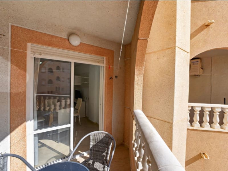 2 makuuhuone Huoneisto myytävänä paikassa Torrevieja - 139 000 € (Ref: 10027038)