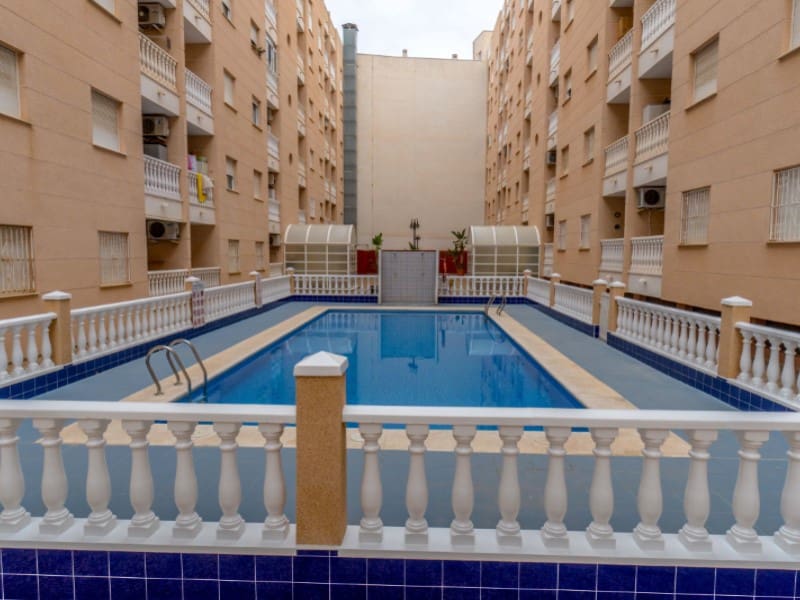 2 makuuhuone Huoneisto myytävänä paikassa Torrevieja - 139 000 € (Ref: 10027038)