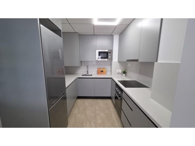 Apartamento de 3 habitaciones en Centro - Muelle Pesquero, Torrevieja en venta - 189.900 € (Ref: 10030292)