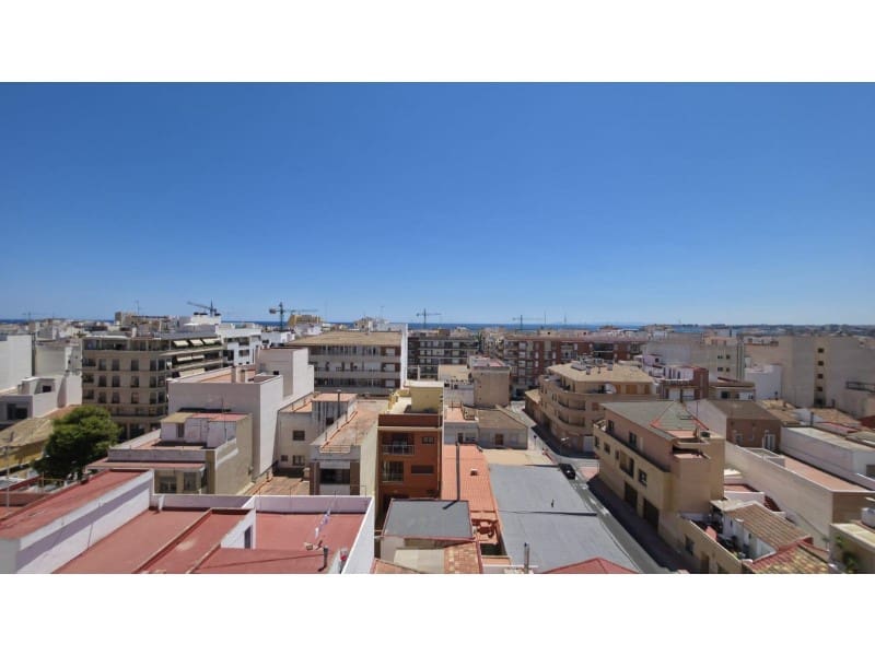 3 quarto Apartamento para venda em Torrevieja - 189 900 € (Ref: 10030292)