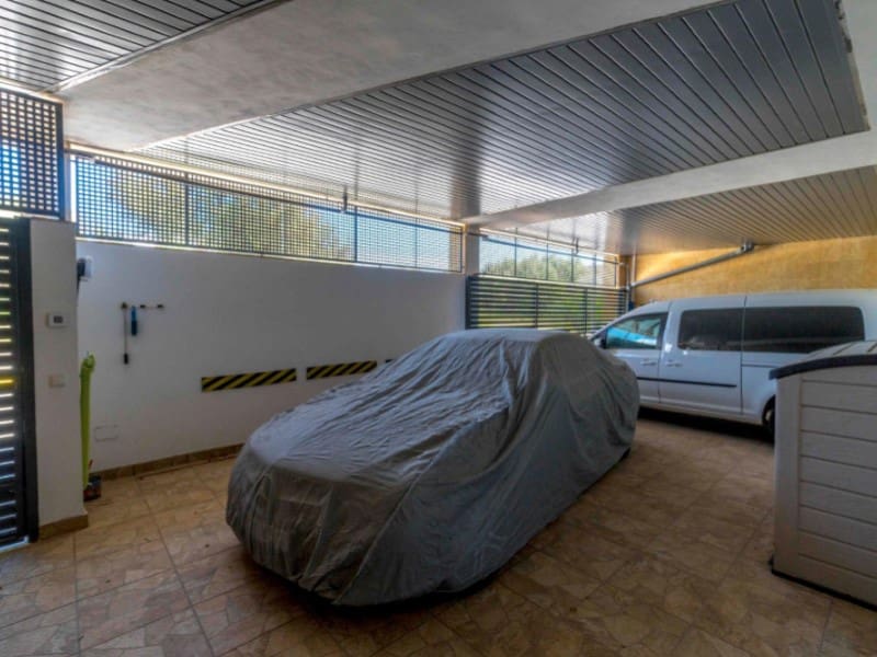 9 makuuhuone Huvila myytävänä paikassa Campoamor mukana uima-altaan 
autotalli - 2 500 000 € (Ref: 10035123)