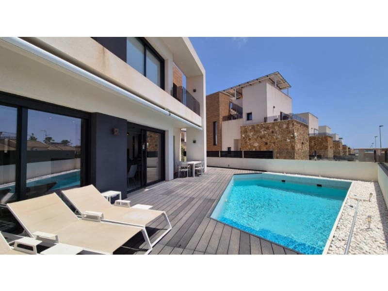4 Zimmer Villa zu verkaufen in Aguas Nuevas - 785.000 € (Ref: 10042731)