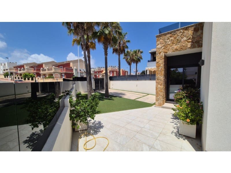 4 Zimmer Villa zu verkaufen in Aguas Nuevas - 785.000 € (Ref: 10042731)