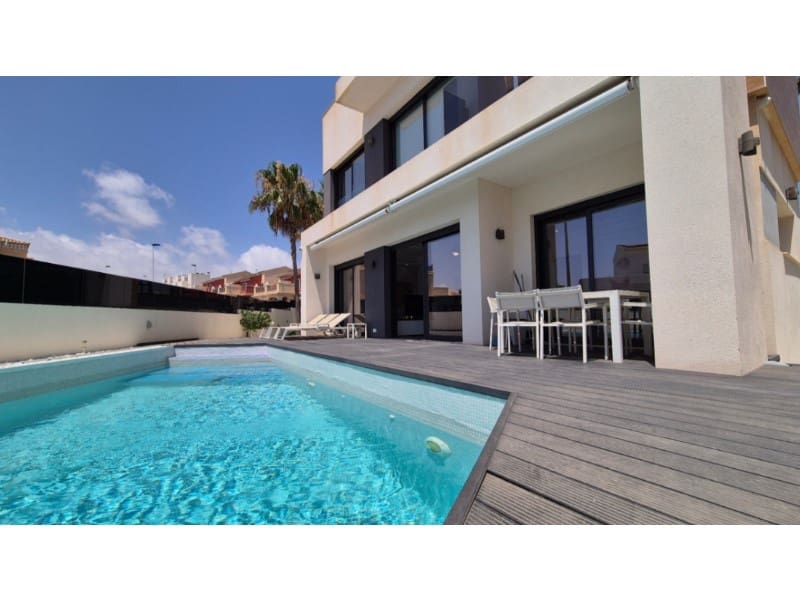 4 Zimmer Villa zu verkaufen in Aguas Nuevas - 785.000 € (Ref: 10042731)