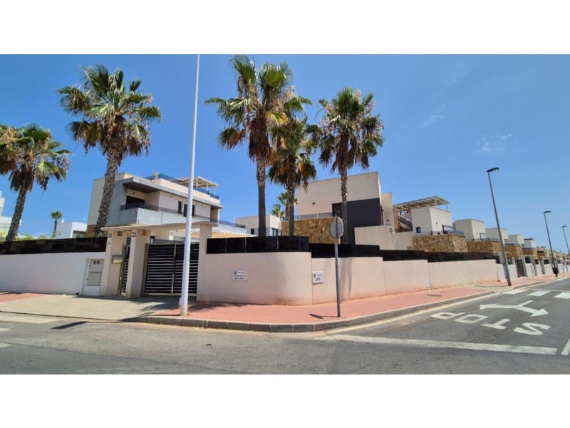 4 Zimmer Villa zu verkaufen in Aguas Nuevas - 785.000 € (Ref: 10042731)