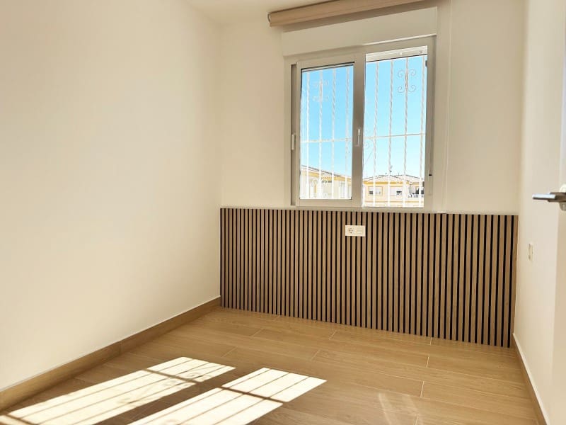 2 quarto Apartamento para venda em Orihuela Costa - 160 000 € (Ref: 10047075)