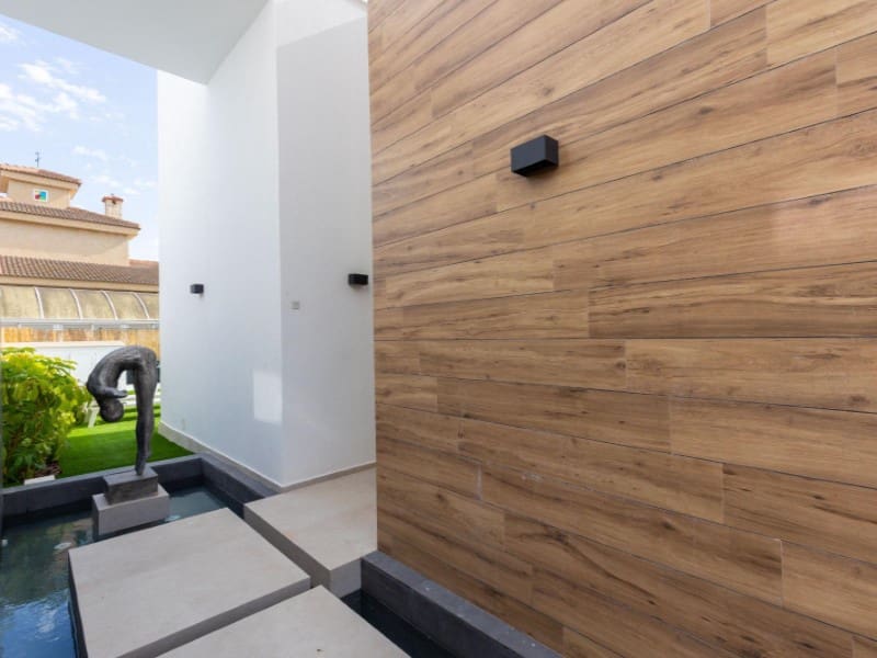 3 bedroom Villa for sale in Torrevieja with pool - € 699,900 (Ref: 10048966)