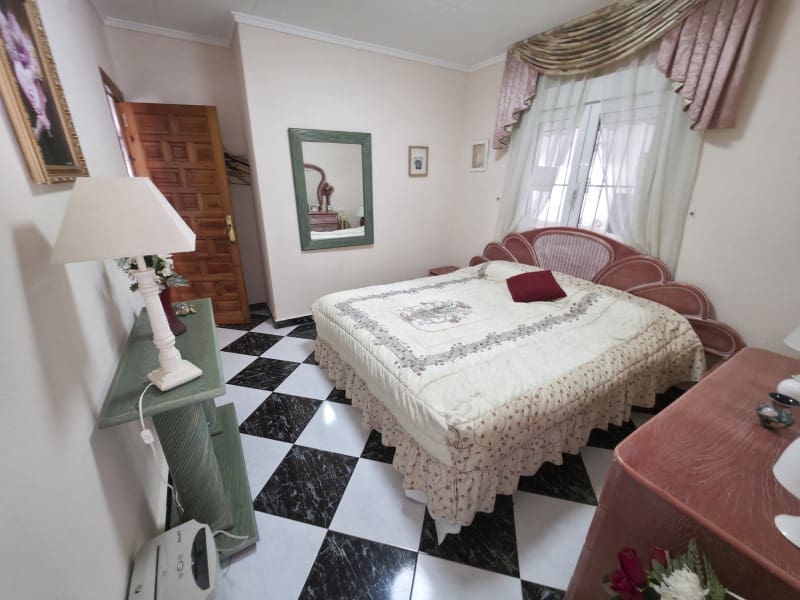 3 sovrum Villa till salu i Torrevieja - 449 000 € (Ref: 10048967)