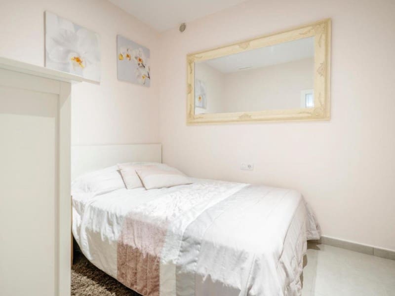 5 slaapkamer Villa te koop in Torrevieja met zwembad - € 559.000 (Ref: 10048970)