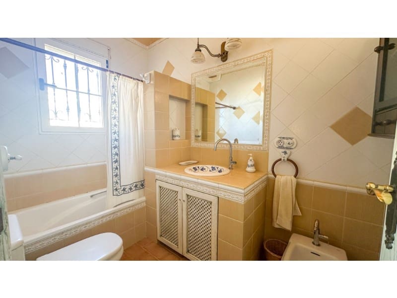 Chalet de 6 habitaciones en La Mata en venta con piscina garaje - 950.000 € (Ref: 10054950)