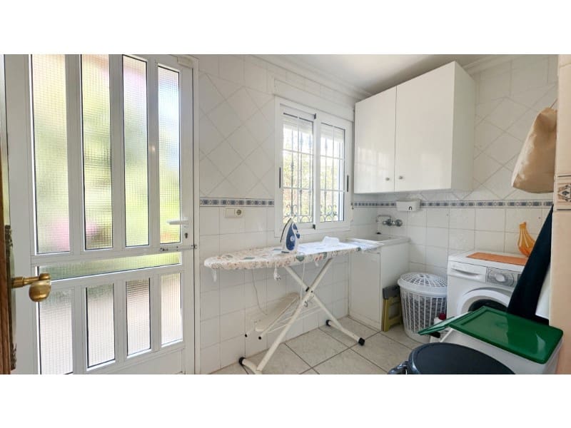 Chalet de 6 habitaciones en La Mata en venta con piscina garaje - 950.000 € (Ref: 10054950)