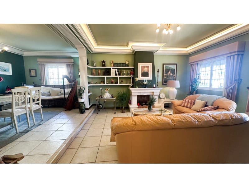 Chalet de 6 habitaciones en La Mata en venta con piscina garaje - 950.000 € (Ref: 10054950)