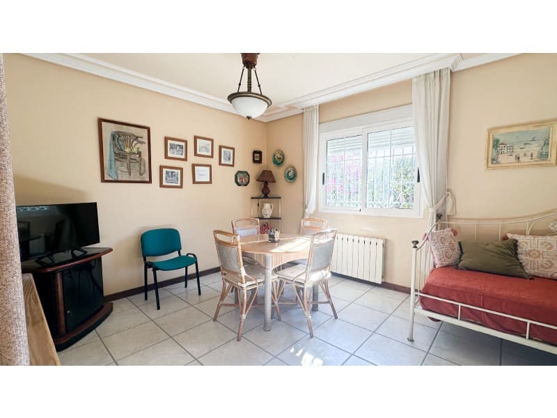 Chalet de 6 habitaciones en La Mata en venta con piscina garaje - 950.000 € (Ref: 10054950)