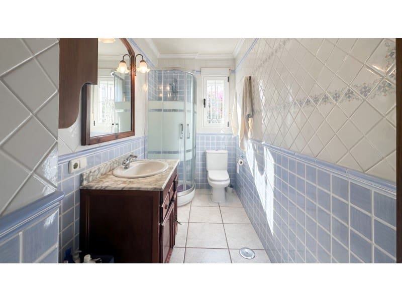 Chalet de 6 habitaciones en La Mata en venta con piscina garaje - 950.000 € (Ref: 10054950)