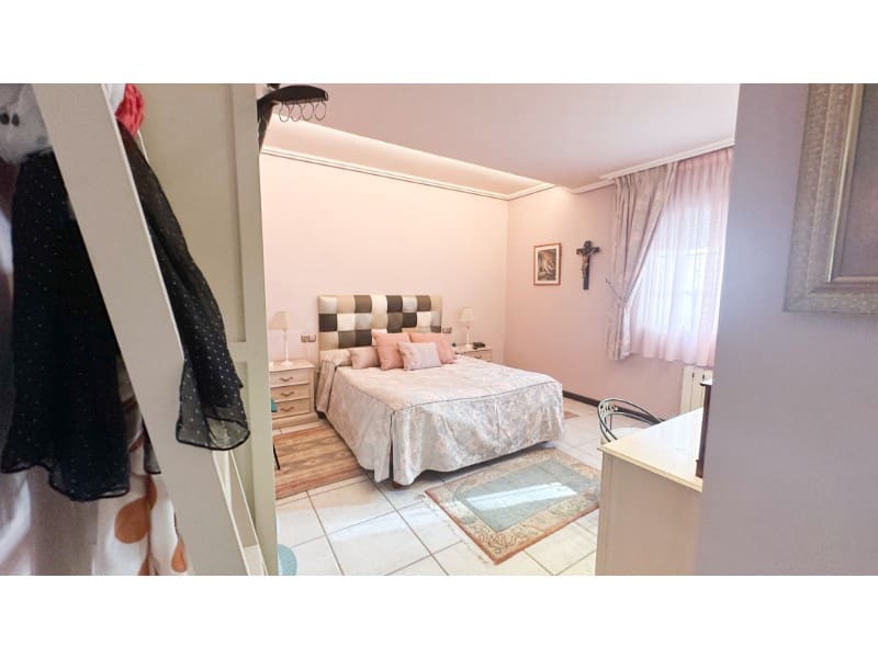 Chalet de 6 habitaciones en La Mata en venta con piscina garaje - 950.000 € (Ref: 10054950)