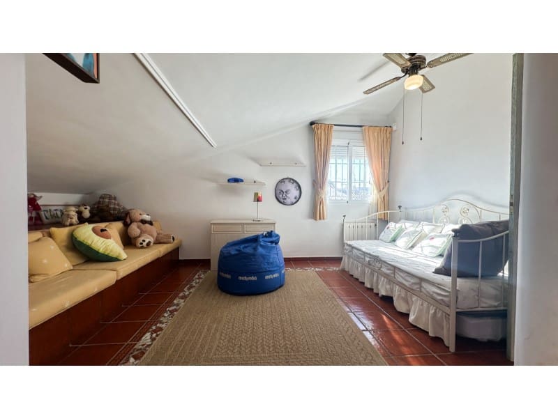 Chalet de 6 habitaciones en La Mata en venta con piscina garaje - 950.000 € (Ref: 10054950)