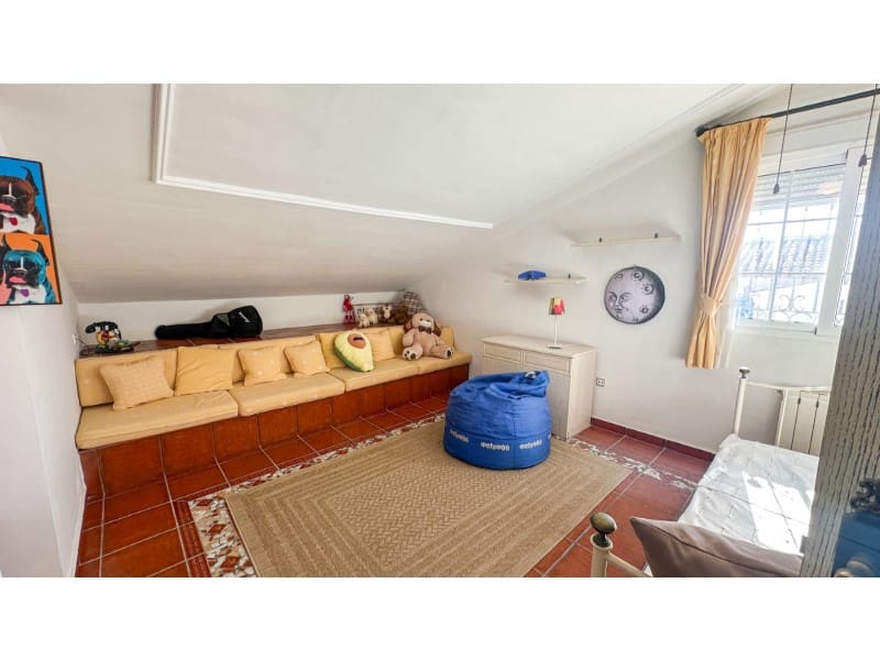 Chalet de 6 habitaciones en La Mata en venta con piscina garaje - 950.000 € (Ref: 10054950)