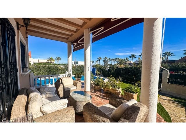 6 sovrum Villa till salu i Cañada del Molino, Torrevieja med pool garage - 950 000 € (Ref: 10054950)