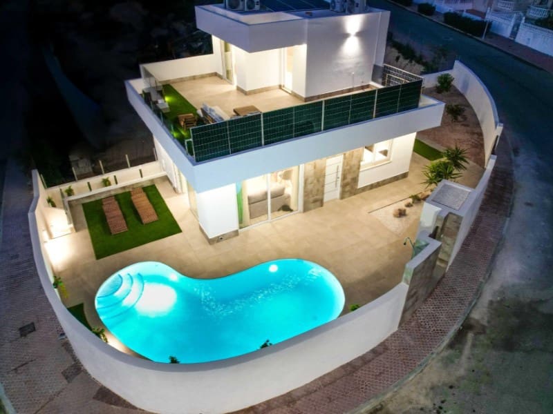 5 soverom Villa til salgs i Ciudad Quesada med svømmebasseng - € 587 000 (Ref: 10054957)