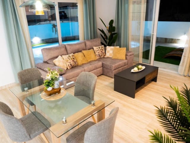 5 soverom Villa til salgs i Ciudad Quesada, Rojales med svømmebasseng - € 587 000 (Ref: 10054957)