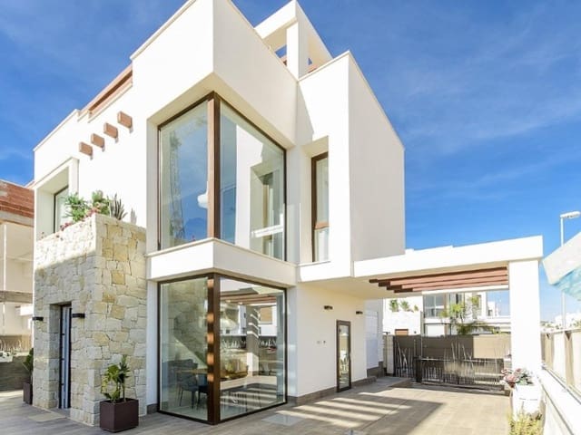 5 makuuhuone Huvila myytävänä paikassa Los Montesinos mukana uima-altaan - 780 000 € (Ref: 10054958)