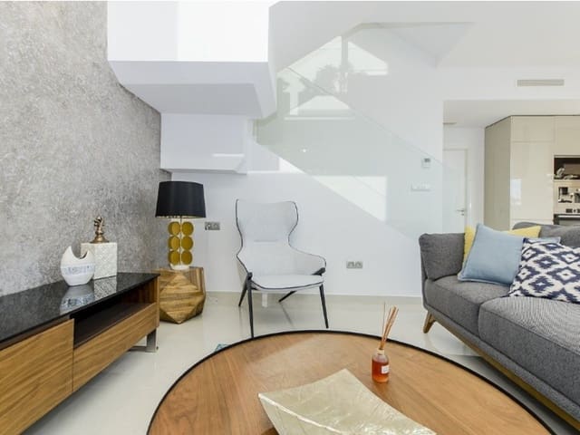 5 makuuhuone Huvila myytävänä paikassa Los Montesinos mukana uima-altaan - 780 000 € (Ref: 10054958)