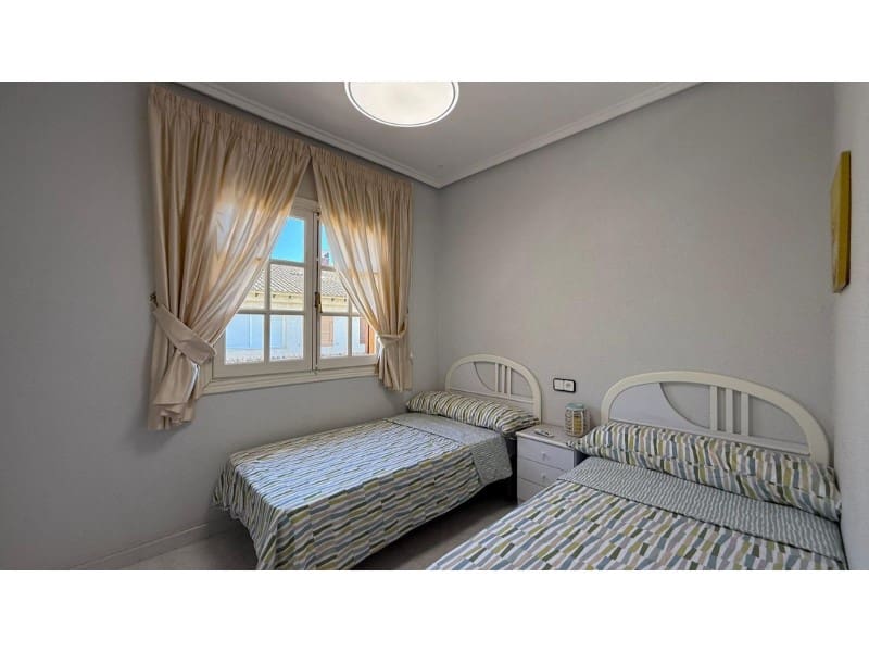 2 bedroom Bungalow for sale in Punta Prima with pool - € 153,900 (Ref: 10054963)
