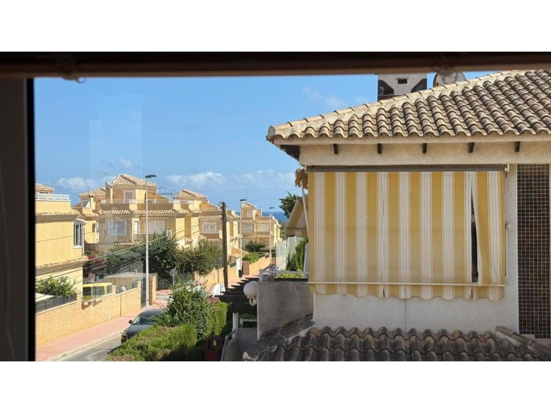 2 bedroom Bungalow for sale in Punta Prima with pool - € 153,900 (Ref: 10054963)