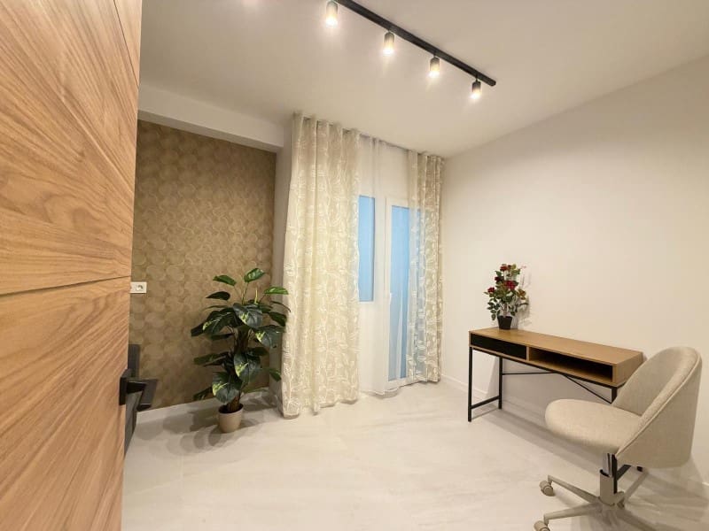 4 slaapkamer Appartement te koop in Torrevieja - € 285.000 (Ref: 10058805)