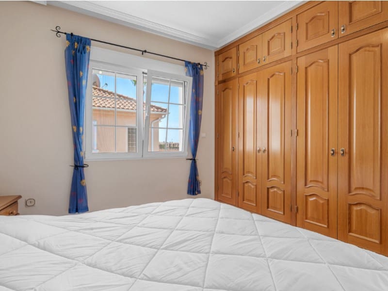 7 quarto Moradia para venda em Torre de la Horadada com piscina - 899 000 € (Ref: 10058809)