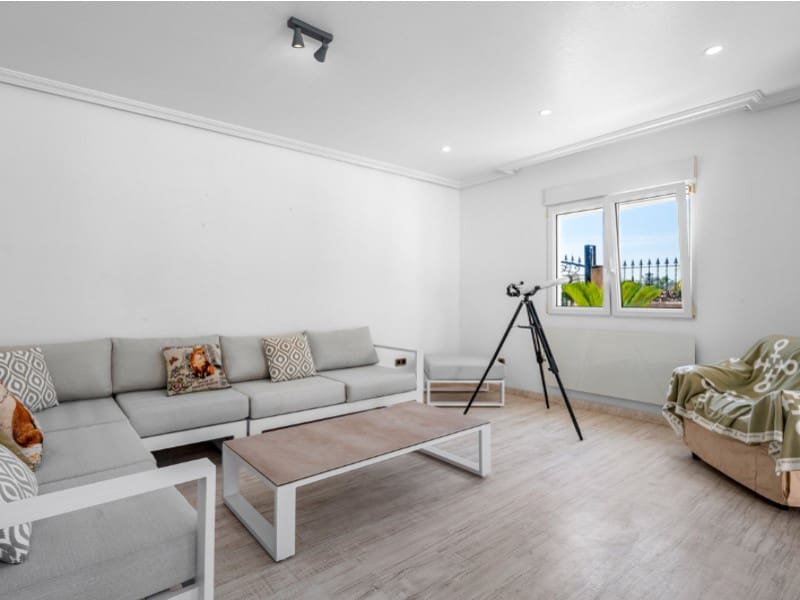 7 quarto Moradia para venda em Torre de la Horadada com piscina - 899 000 € (Ref: 10058809)