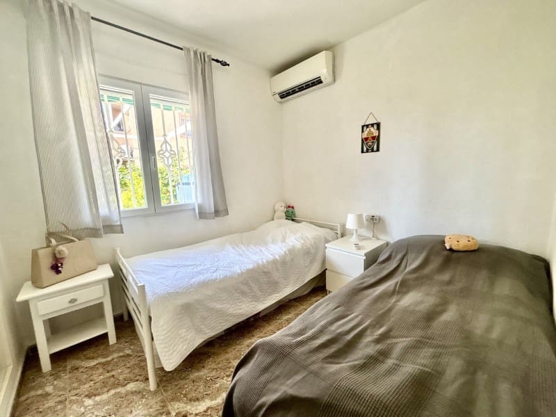 2 slaapkamer Appartement te koop in La Zenia met zwembad - € 189.000 (Ref: 10058810)
