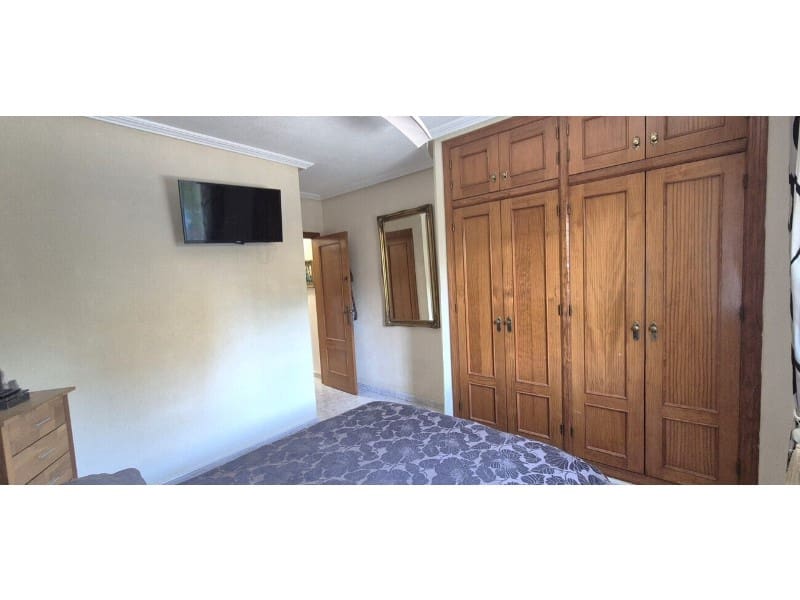 4 Zimmer Villa zu verkaufen in Orihuela Costa mit Pool - 389.995 € (Ref: 10078228)
