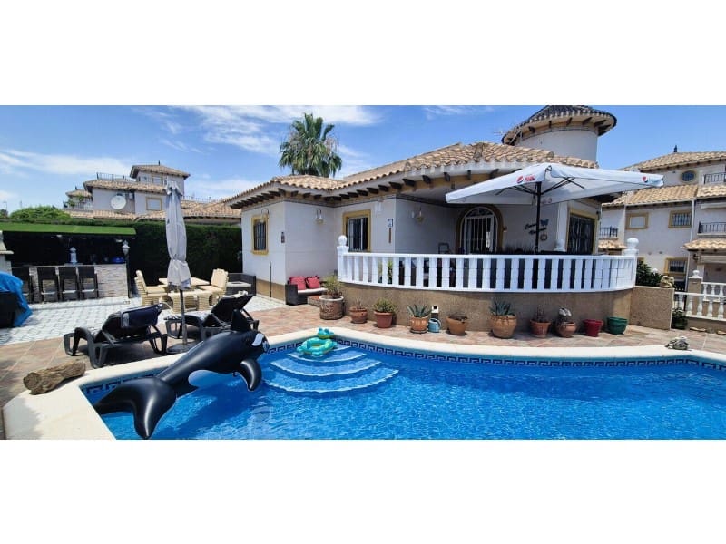 4 Zimmer Villa zu verkaufen in Orihuela Costa mit Pool - 389.995 € (Ref: 10078228)