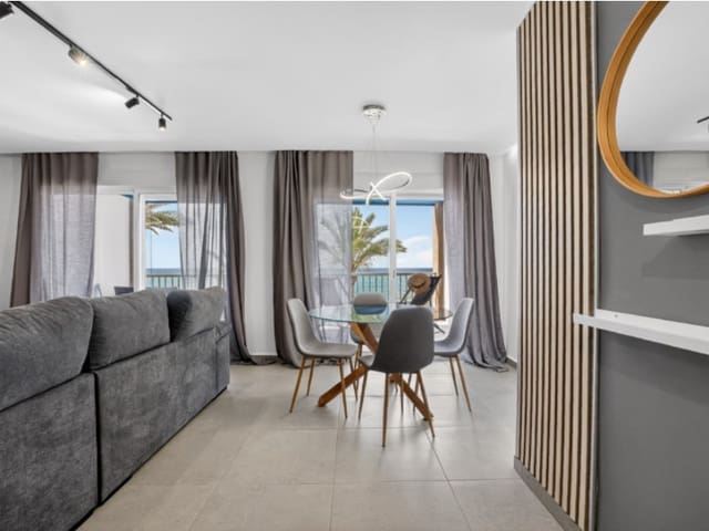 3 bedroom Apartment for sale in Las Piscinas Naturales, Torrevieja - € 475,000 (Ref: 10078229)