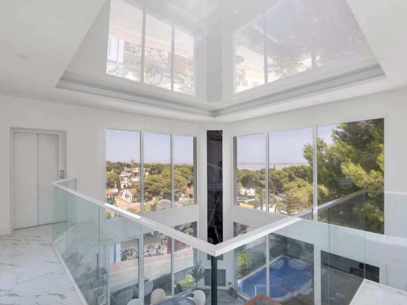 5 sovrum Villa till salu i Torrevieja med pool garage - 849 000 € (Ref: 10078231)