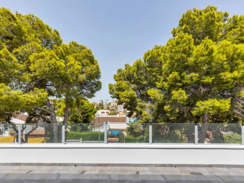5 sovrum Villa till salu i Torrevieja med pool garage - 849 000 € (Ref: 10078231)