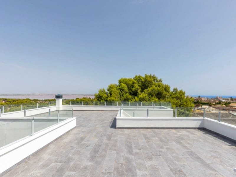 5 sovrum Villa till salu i Torrevieja med pool garage - 849 000 € (Ref: 10078231)