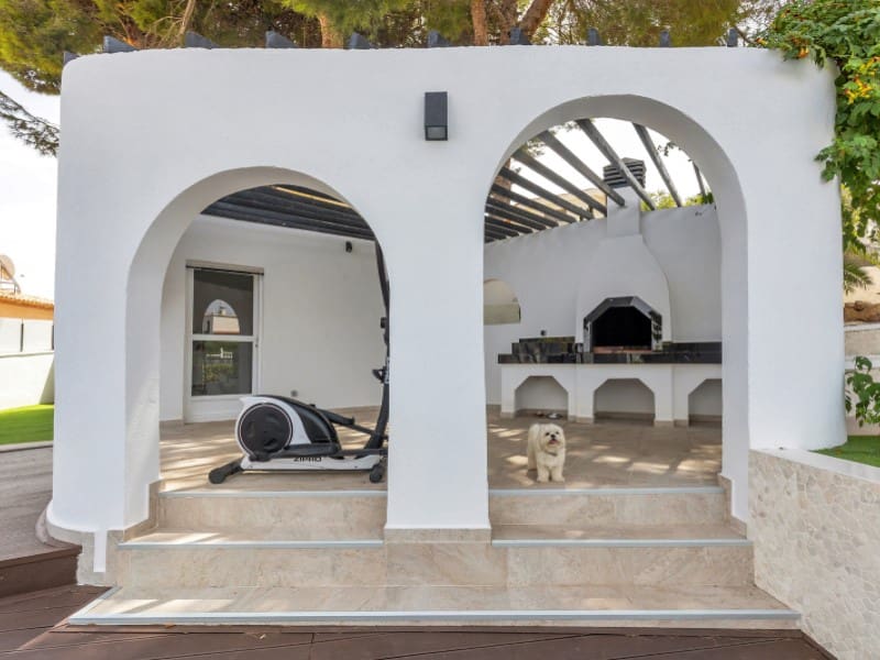 5 sovrum Villa till salu i Torrevieja med pool garage - 849 000 € (Ref: 10078231)