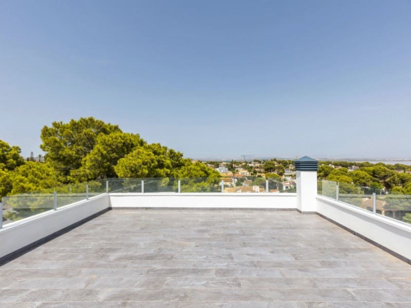 5 sovrum Villa till salu i Torrevieja med pool garage - 849 000 € (Ref: 10078231)